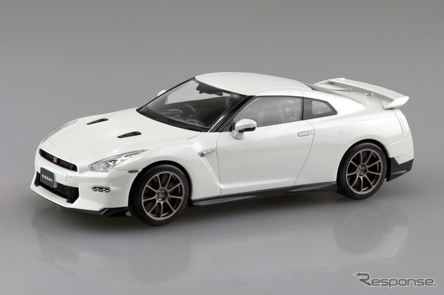 楽プラ スナップキット・ニッサン R35 NISSAN GT-R 2024(ブリリアントホワイトパール)