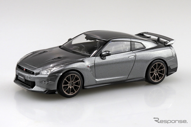 楽プラ スナップキット・ニッサン R35 NISSAN GT-R 2024(ダークメタルグレー)