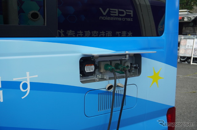 スーパー耐久 in オートポリスに展示されたトヨタのFCEV