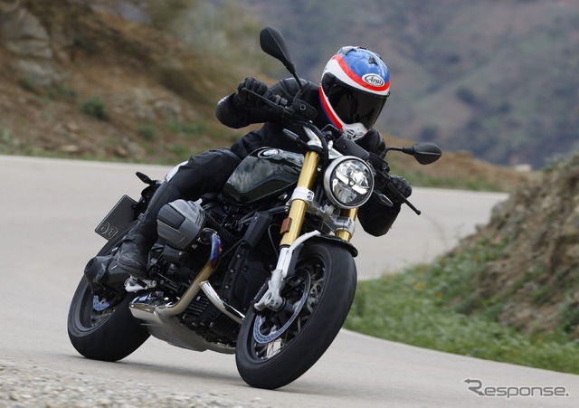 BMW R12 nine T