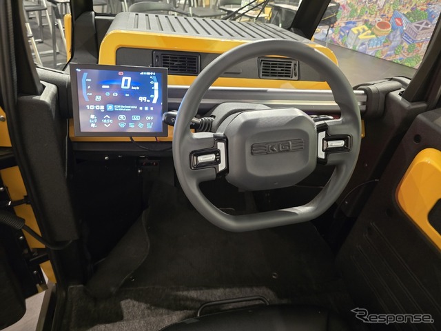 mibotの量産前試作車。2023年1月の東京オートサロンに展示されたモノより完成度がかなり上がっている。