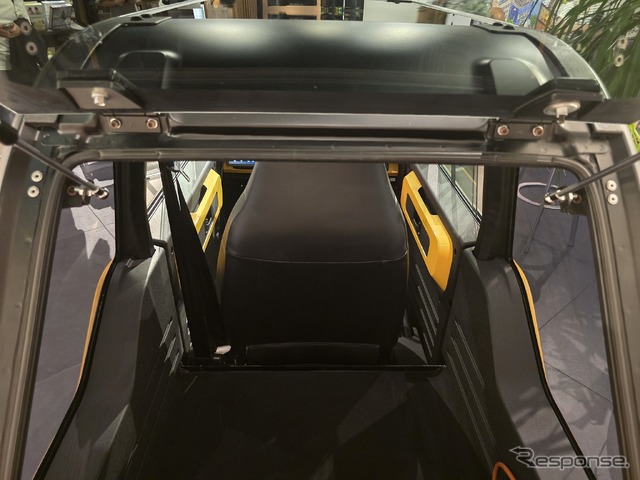 mibotの量産前試作車。2023年1月の東京オートサロンに展示されたモノより完成度がかなり上がっている。