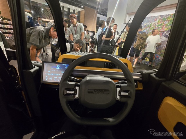 mibotの量産前試作車。2023年1月の東京オートサロンに展示されたモノより完成度がかなり上がっている。