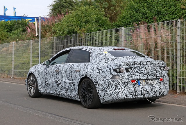 メルセデスAMG CクラスEVのプロトタイプ
