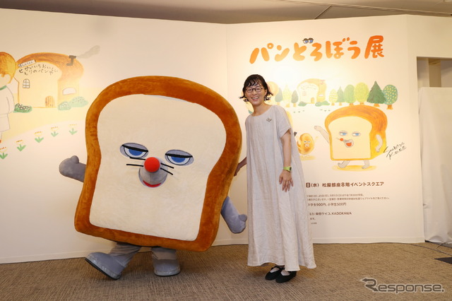 柴田ケイコさん(向かって右)とパンどろぼう