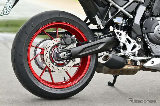 スズキ GSX-8R