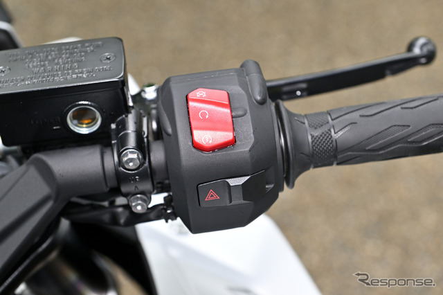 スズキ GSX-8R