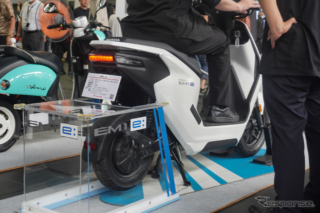 ホンダの電動バイク「EM1 e:」のアクセル体験