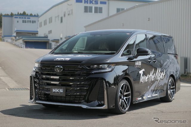 ハイパーマックスS ヴェルファイアハイブリッド4WD装着例(出荷時車高・フロント:33mmダウン / リア:14mmダウン)
