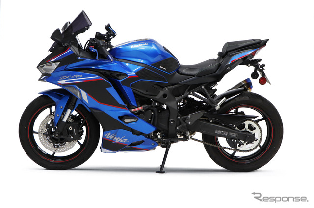 パフォーマンスダンパーNinja ZX-4R装着例