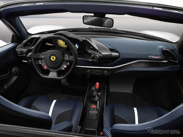 フェラーリ488ピスタ・スパイダー（同型車）