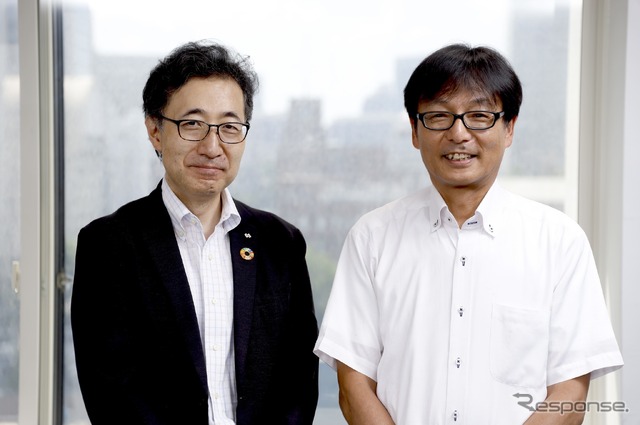 東京電力パワーグリッド 取締役 副社長執行役員 最高技術責任者の岡本浩氏(左)と、本田技術研究所 先進パワーユニット・エネルギー研究所 エグゼクティブチーフエンジニアの岩田和之氏(右)