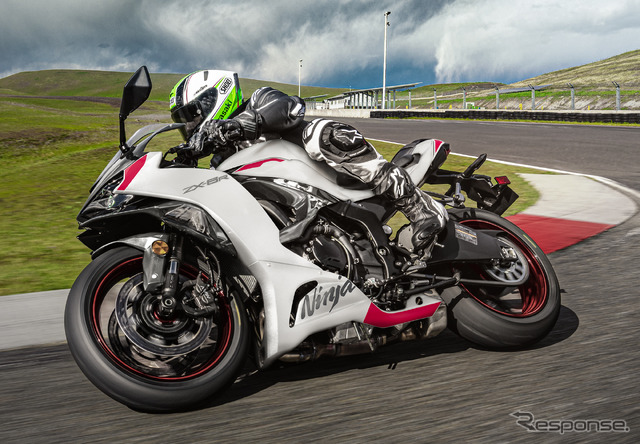 カワサキ Ninja ZX-6R