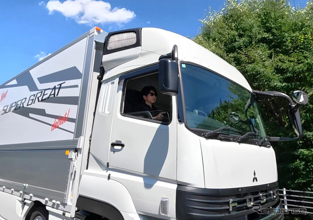 三菱ふそうの大型トラック『スーパーグレート』新型