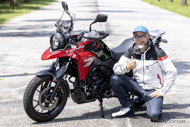 スズキ Vストローム250と筆者の佐川健太郎