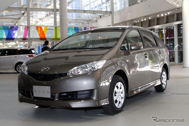 【株価】1ドル=96円台で自動車株は全面安