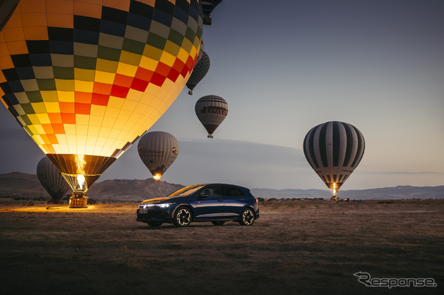VW『ゴルフ』の50周年を祝う特別な熱気球