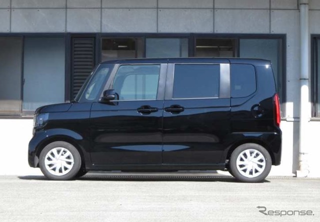 サステックNF210 ホンダ・N-BOX装着例(フロント:31mmダウン / リア:44mmダウン)