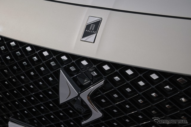 DS 7 PALLAS（欧州仕様）
