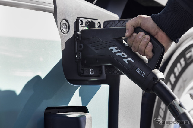 ボルボ FHエレクトリック 新型