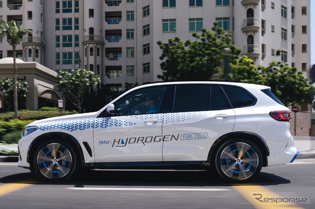 iX5 Hydrogenの試験走行