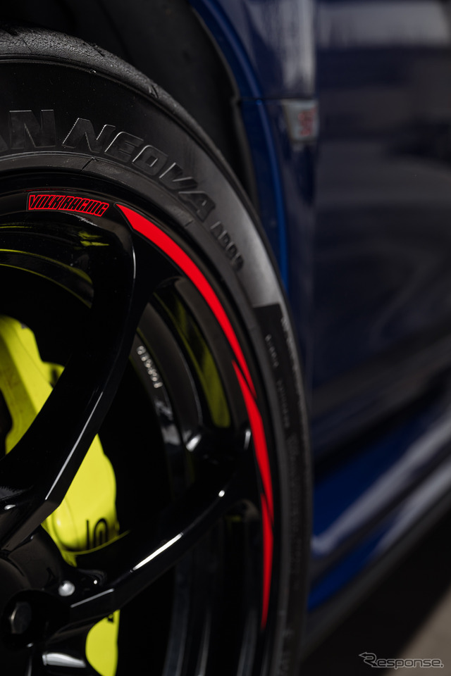 レイズ ボルクレーシング『NE24 club sport』