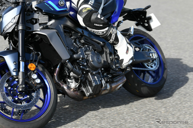 シフトペダルがないヤマハ MT-09 Y-AMT