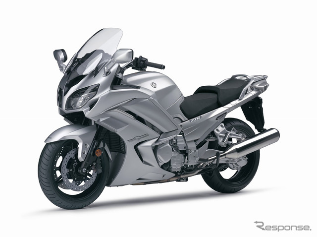 自動化MTシステム「YCC-S」を搭載したヤマハ FJR1200 AS