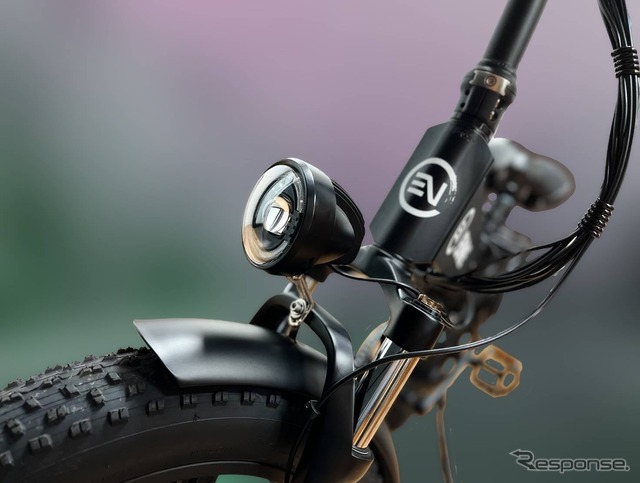 ENNEの新型電動バイク「ENNE F750」