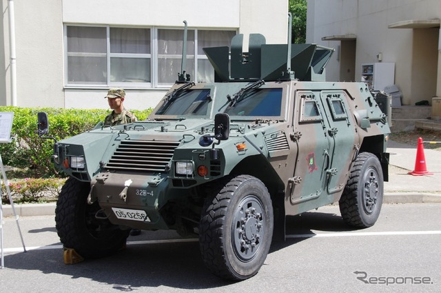 自衛隊宮城地方協力本部 軽装甲機動車