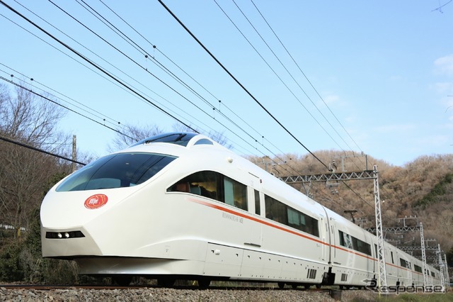 特急ロマンスカー・VSE(50000形)