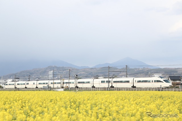 特急ロマンスカー・VSE(50000形)