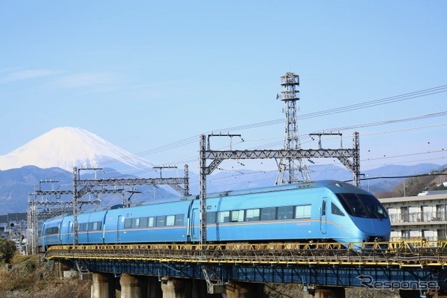 特急ロマンスカー・MSE(60000形)