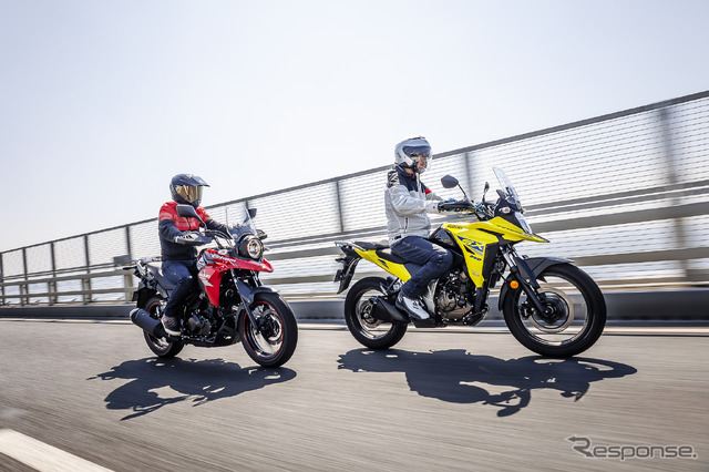 スズキ「Vストローム250」(左)と「Vストローム250SX」(右)