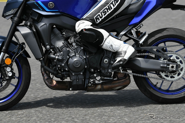 クラッチペダルがないMT-09 Y-AMT