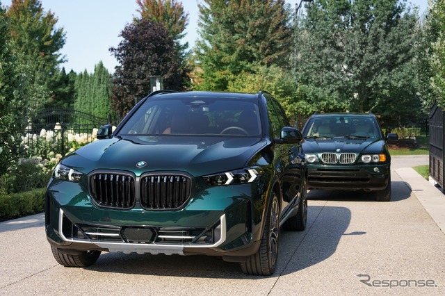BMW X5 Edition 25 Jahre(手前)と初代X5