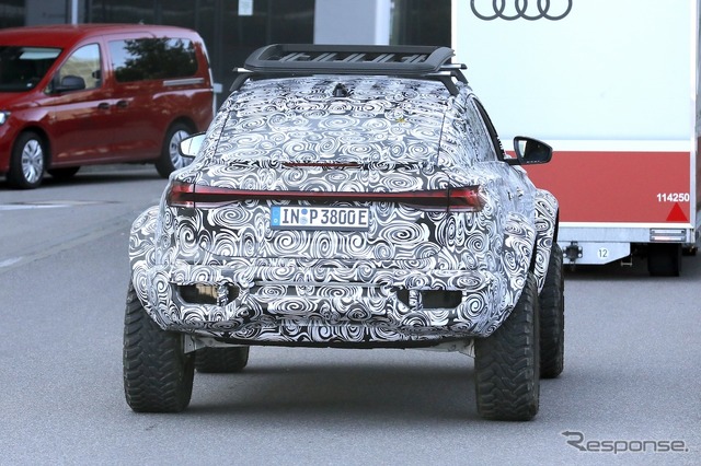 アウディ・スポーツバック4X4ダカール 量産型プロトタイプ
