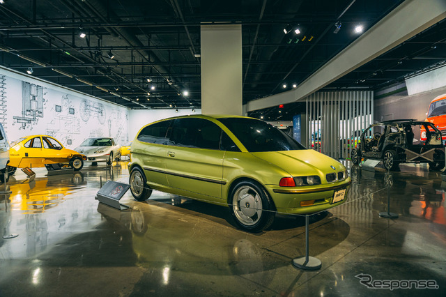 BMWグループの電動モビリティの歴史を辿る特別展が米ピーターセン自動車博物館で開幕