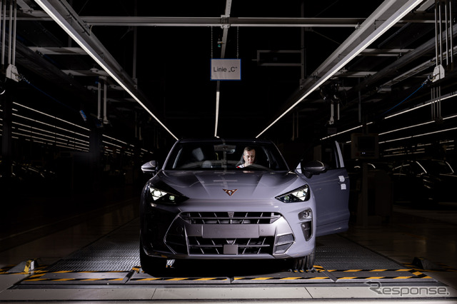 アウディのハンガリー工場で生産が開始されたセアト「クプラ」の新型SUV『テラマール』