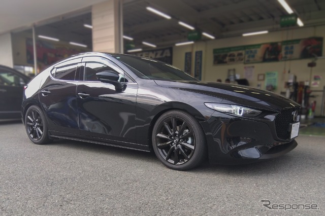 テイン フレックスZ マツダ・MAZDA3ファストバック装着例(ダウン量:フロント 40mmダウン / リア 40mmダウン)