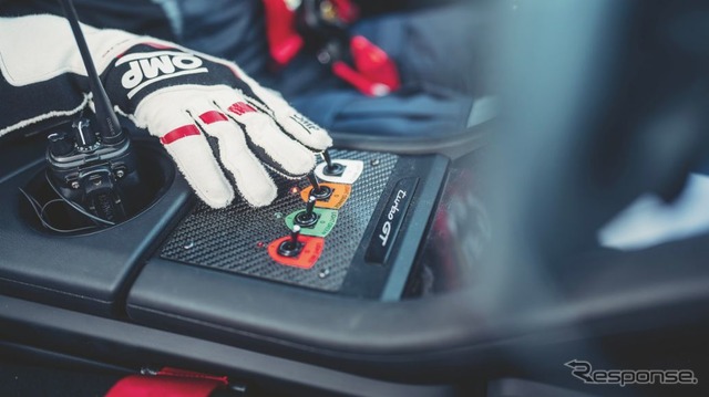 ポルシェ・タイカン・ターボGTがフォーミュラEの新型セーフティカーに