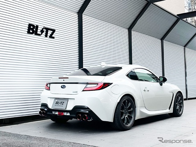 ニュルスペック・カスタムエディション 『GR86/BRZ」AT車用カーボンレッドテールセット(CR)装着例