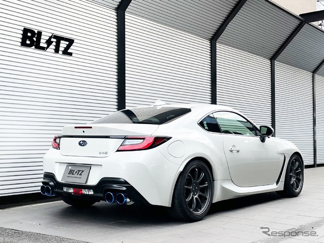 ニュルスペック・カスタムエディション 『GR86/BRZ」AT車用チタンカラーテールセット(VSR)装着例