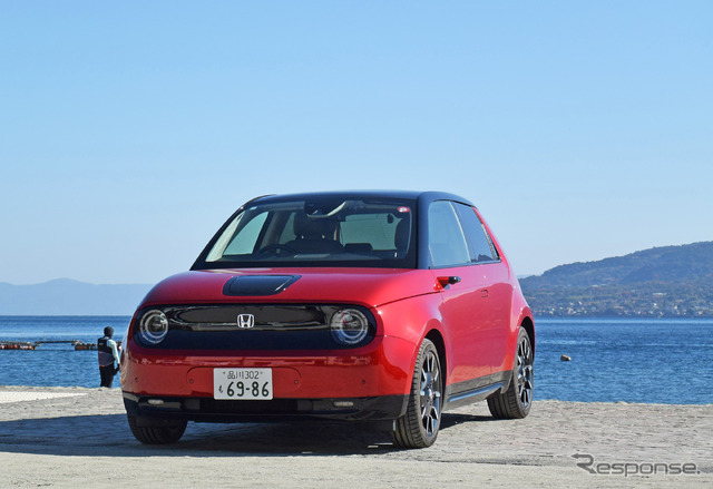ホンダ「Honda e」のフロントビュー。