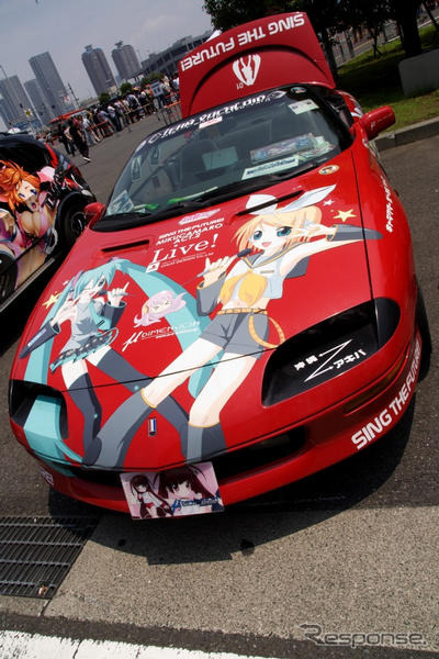 【東京スペシャルインポートカーショー09】写真蔵…輸入車の“痛車”たちが集結!