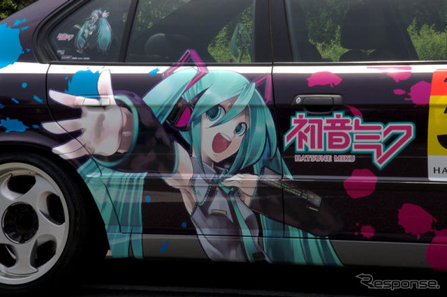 【東京スペシャルインポートカーショー09】写真蔵…輸入車の“痛車”たちが集結!