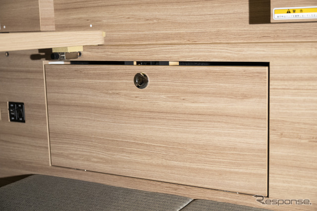 日産 NV200『MYROOM』