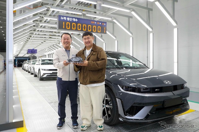 ヒョンデが累計生産台数1億台達成し、EV『アイオニック5』を引き渡した