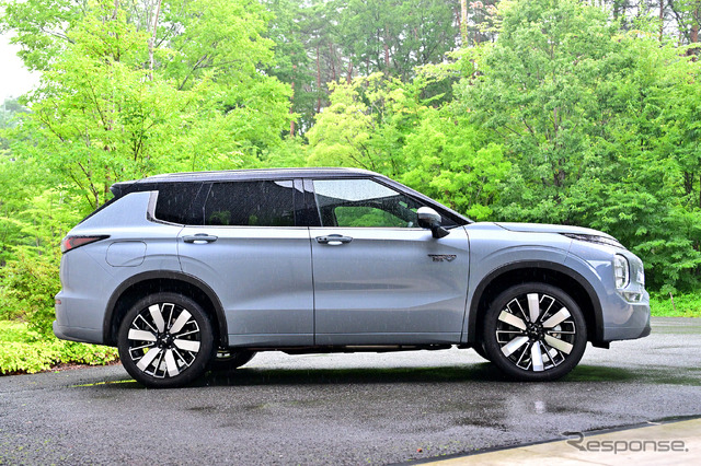 三菱アウトランダーPHEV
