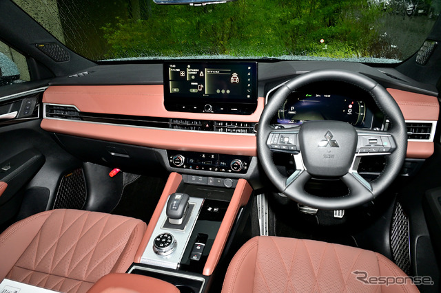 三菱アウトランダーPHEV
